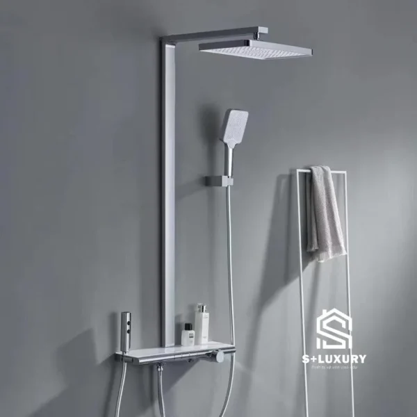 Hình ảnh vòi sen tắm phím đàn cảm ứng SC-17 nhìn chính diện toàn thân