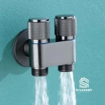 Cận cảnh củ van chia 2 cổng xả độc lập chất liệu inox 304 nguyên khối chống rò rỉ nước